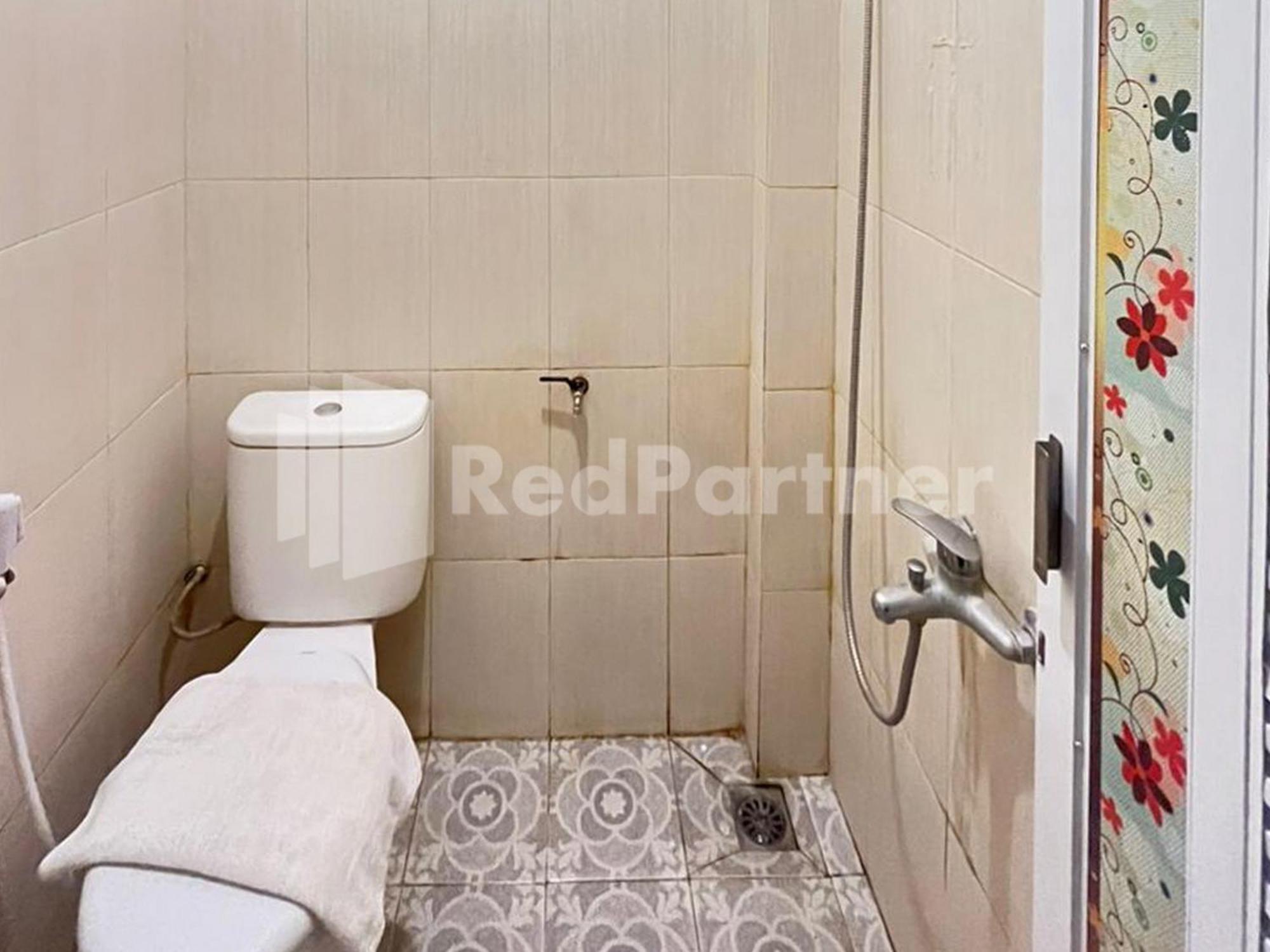 Temon Hotel Andono Near Yia Mitra Reddoorz מראה חיצוני תמונה